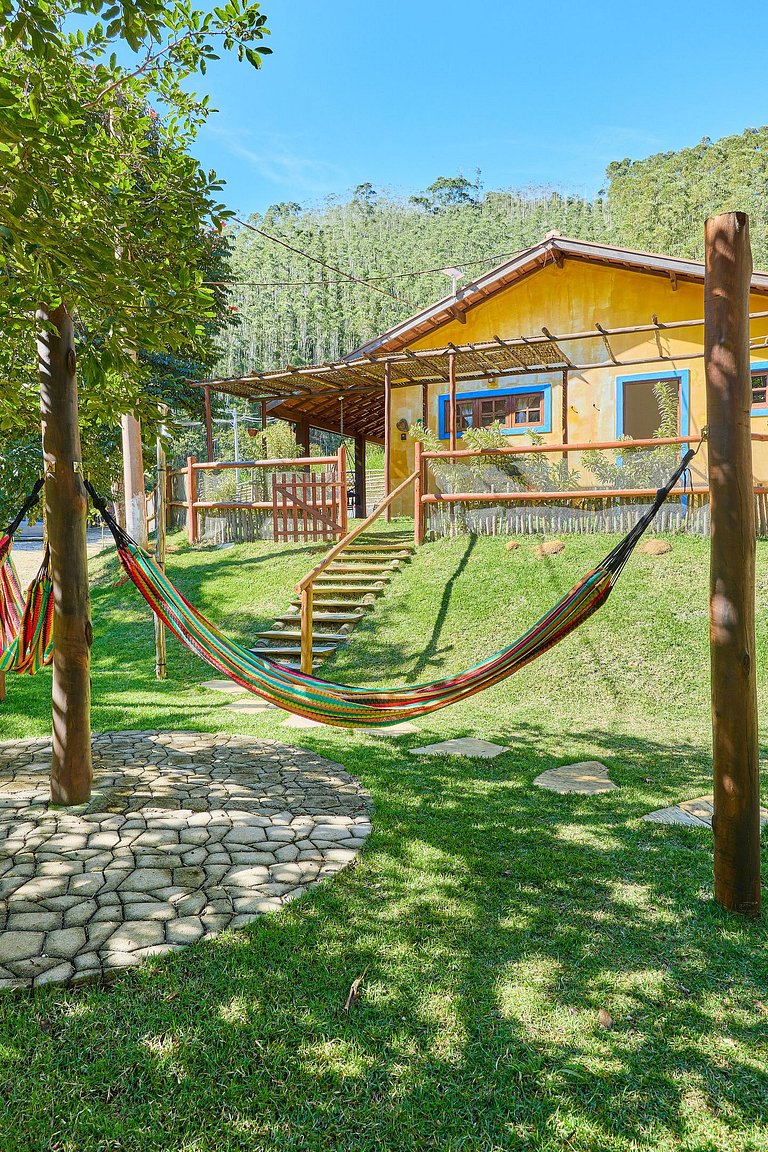 The Yellow House - Country Villa